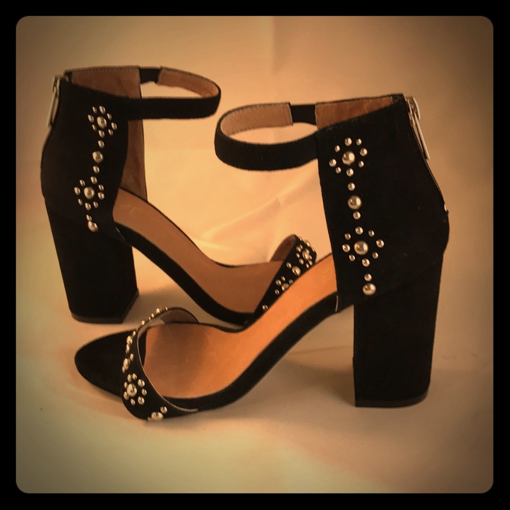 RAYE Black suede studded heels size 37(7)